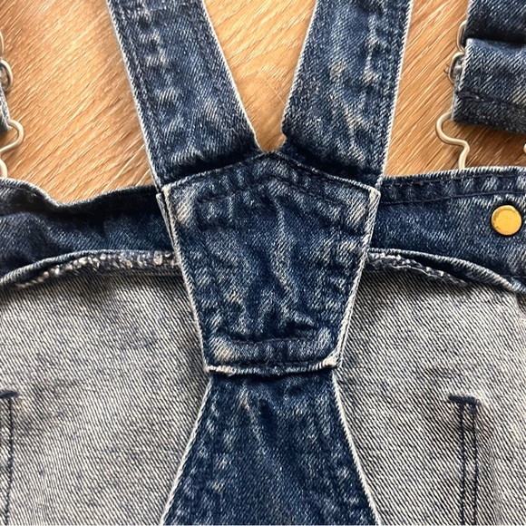 Levi's ShortAll Overalls - Picture 11 of 16